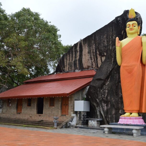 A Tranquil Journey to Yatagala Raja Maha Viharaya: A Guide to Unawatuna's Hidden Gem